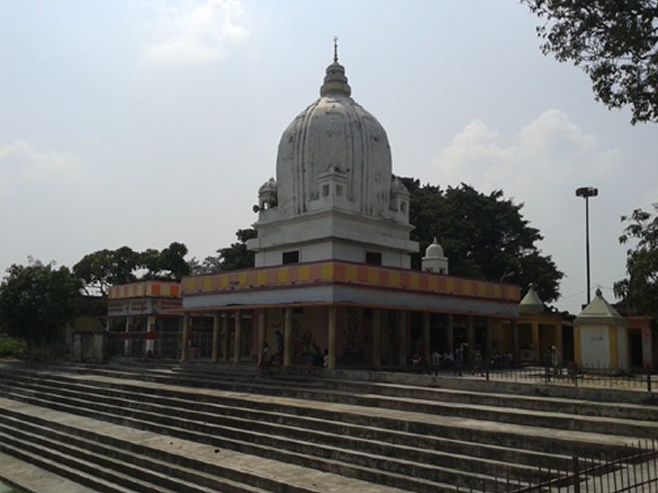 Mahendra Nath Temple in Mahen, Uttar Pradesh
